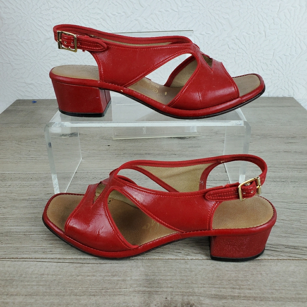 Penaljo vintage heeled sandals